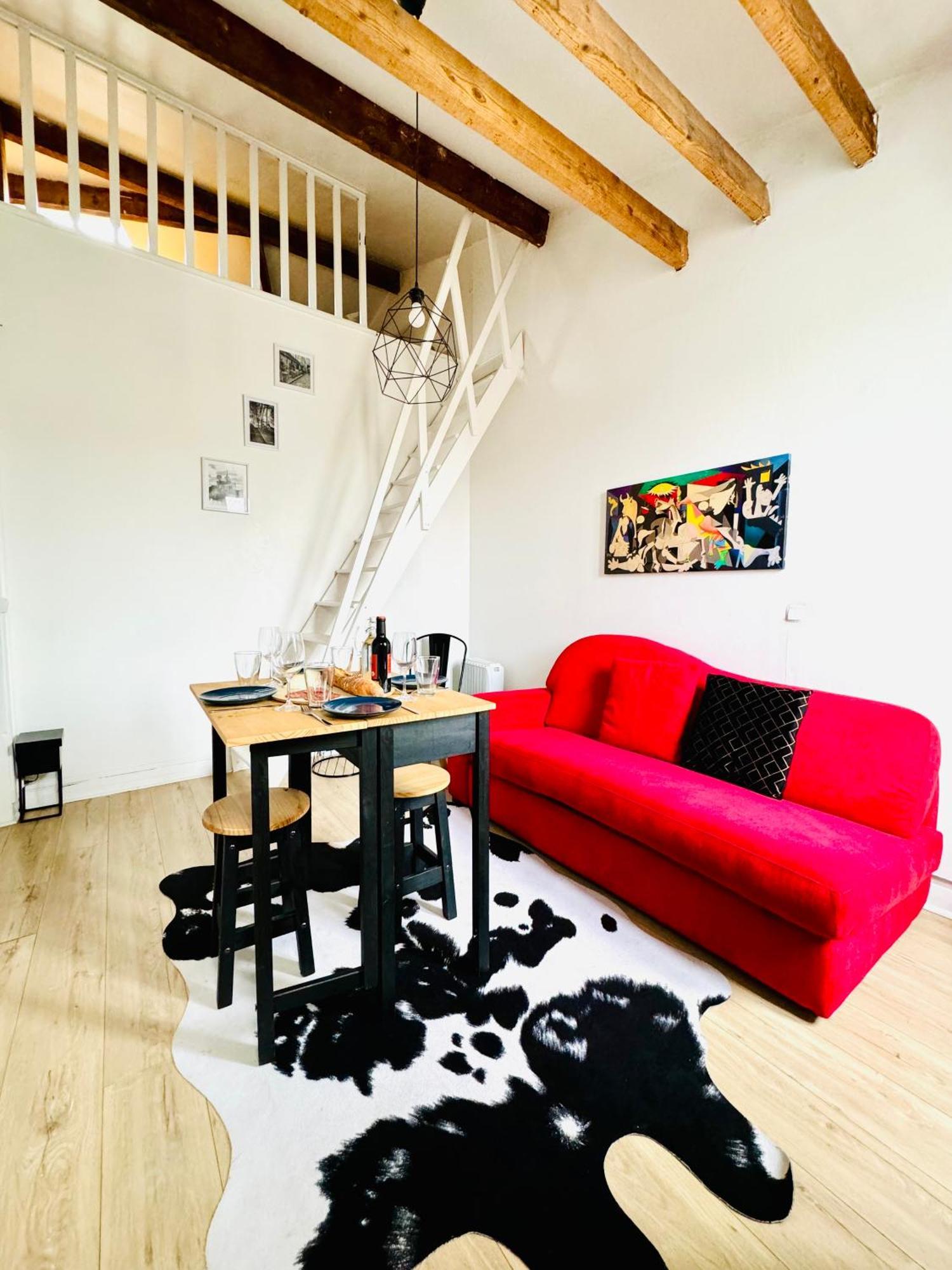 Appartement Direct Views Of Eiffel Tower & Sacre-coeur From Mezzanine - 10 Mins To Center *